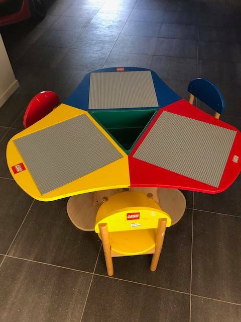 lego brand table